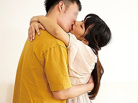 夫の目を盗んで自宅不倫 如月夏希　サンプル画像06